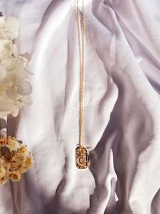 Jewellery: Stars & Moon gold necklace