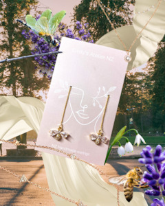 Emilys Atelier Nz: Bees threader gold