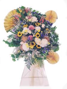 Floral Stands: Floral Stand - Gold