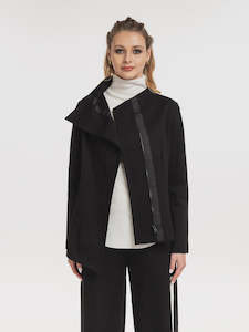 Asymmetrical: X LAB 470 Extention Jacket Black