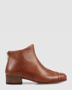 Ankle Boots: Beau Coops Beau/5 Ankle Boots Cognac Leather
