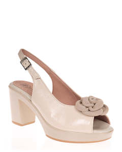 Pitillos 20120 Cream Patent Leathe Heel