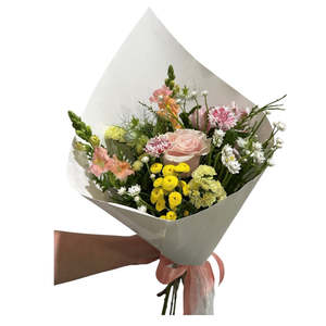 Bouquets: Seasonal Posy