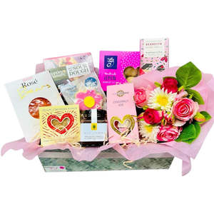 Gift Baskets: Mothers Day Hamper