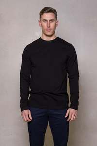 Tees Sweatshirts And Casual Tops: Cutler & Co - Oakley Long Sleeved Tee - Black or White