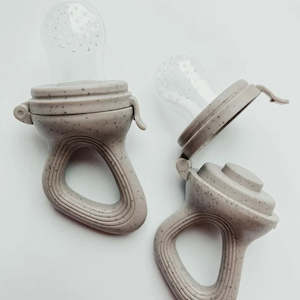 Teething: Fresh Food Feeder - Speck