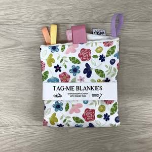 Tag Me Sensory Blankets: Tag-Me Blankie | Floral - white
