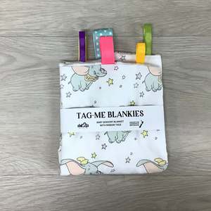 Tag-Me Blankie | Dumbo stars - white