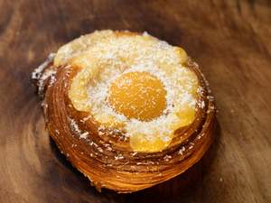 Non Vegan: Apricot Pastry