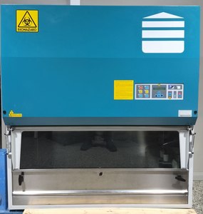 Class II Biological Safety Cabinet Used BSC Lab MedLab Instruments