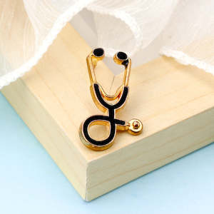 Nursing Accessories: Medical Gift Brooch