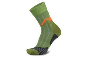 Island Associated: MT3.5 MENS SOCKS GREEN AND ORANGE