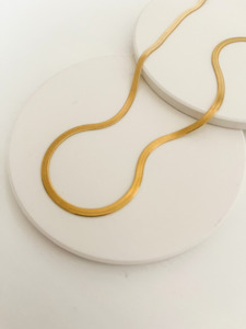 Necklaces: Paloma Choker Necklace