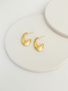 Selene Oval Hoops Gold