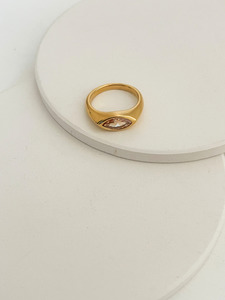 Rings: Oval Stone Ring Pink