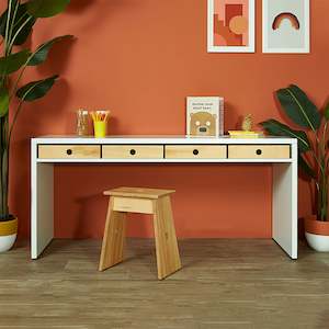 Homeoffice: STUDYboy 4 Crate