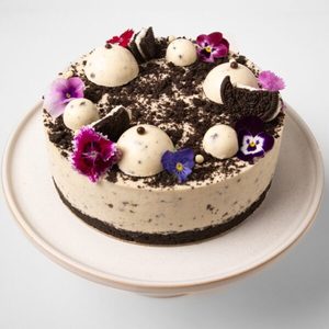 Cookies and Cream Cheesecake MEMO Cakery