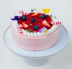 Products: Strawberry Blueberry Yoghurt MEMO Cakery