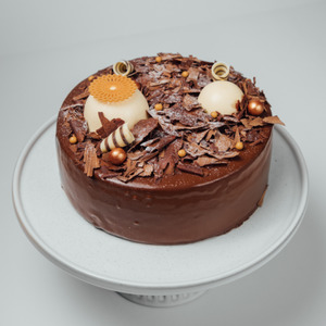 Products: Black Forest Cake in Auckland - MEMO Cakery