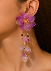 Accessories: Drop Earrings