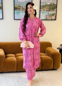 Capes: Hilo Cape - Pacific Pink