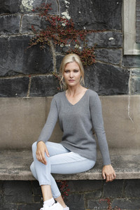 Possum Merino Plain V Neck – Merii