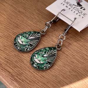 GREEN FANTAIL TEARDROP EARRINGS