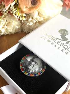 PRIDE DIAMOND PHOTO BOUQUET CHARM