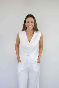 Merric Solid Sleeveless Vest