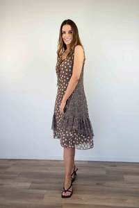 Larosela Tie side sleevless dress