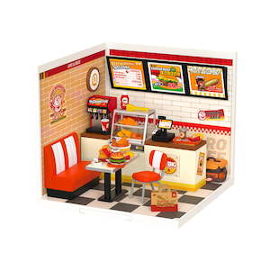 Rolife Yum Yum Burgers DIY Plastic Miniature House DW010