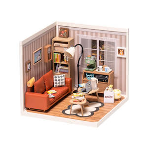 Super Creator: Rolife Super Creator Cozy Living Lounge DIY Plastic Miniature House DW007