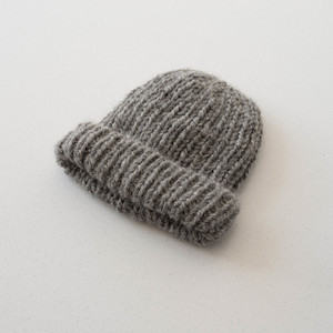 Knitwear: The Beanie / Smoke
