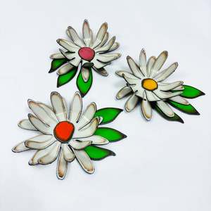 The Pink Collection: Dainty Daisy Decoration