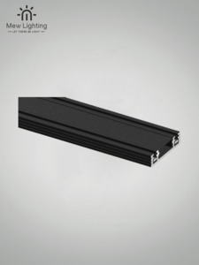 Pendant Light: Surface Mounted Magnetic Track  ML26-01