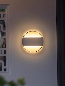 Outdoor Wall Light: WO116  Outdoor Wall Light