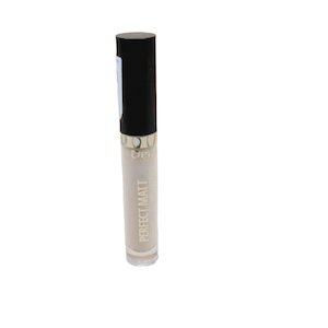 Concealer: Delia Skin Defined - Perfect Mattifying Concealer