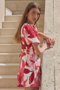 Fashion: Adelaide White Poppy Floral Puff Sleeve Panelled Mini Dress