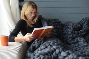 Bedding Bath: Zen Weighted Knitted Blanket