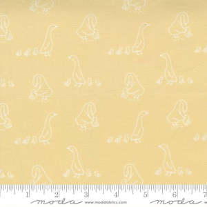 Little Ducklings Cloth Paper: Little Ducklings ~ Mellow Yellow bundle of 5 fat quarters