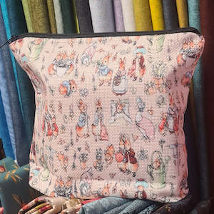 Rabbit Hunt: Peter Rabbit Satchel