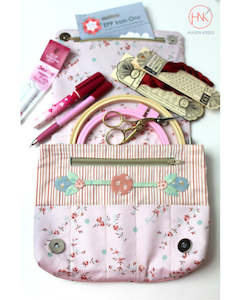 Hugsn Kisses: Hugs'n Kisses~Copper Coast Carry All ¬ Bag Pattern