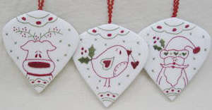 Fig N Berry Creations: Fig 'n' Berry Creations ~ Holly Berry Ornaments Pattern & Kit