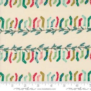 Christmas Craft: Cozy Wonderland -Striped Stockings