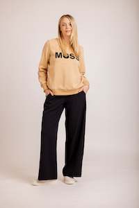 Moss Winter 23: Moss Bee Sweat Taupe