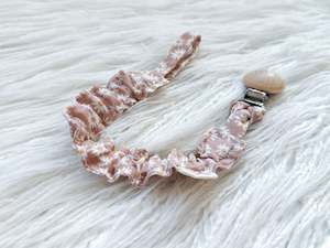 Dummy Clips: Frilly Dummy Clip in Dark Pink Daisies