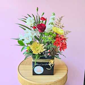 Fresh Flowers: Christmas Deluxe Boxed Arrangement
