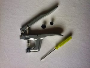 Products: Plastic dome pliers - Minkylicious