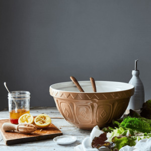 Bakeware: Cane Mixing Bowl