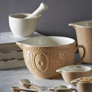 Bakeware: Cane Batter Bowl Jug
